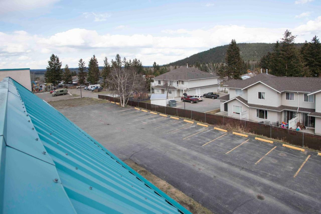 Ramada Limited 100 Mile House Hotel Luaran gambar